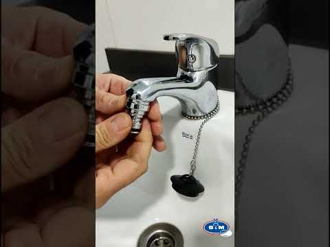 Transforma tu grifo en una ducha con el adaptador manguera