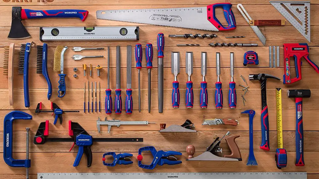 5 herramientas manuales esenciales para tu kit de trabajo