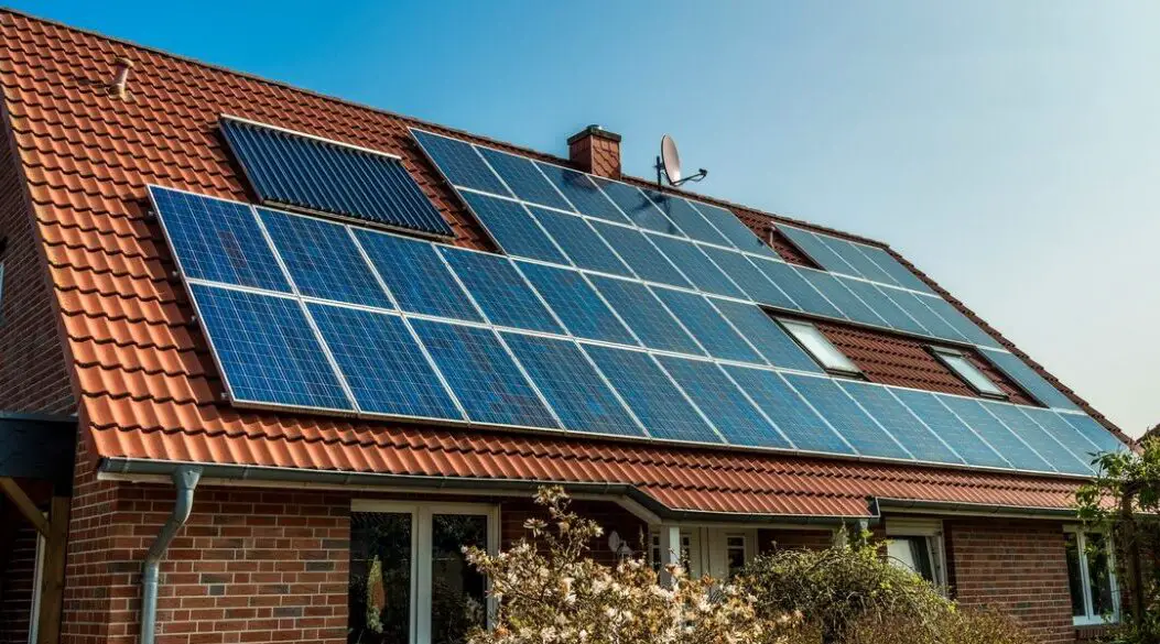Beneficios de instalar fotoceldas solares en tu hogar